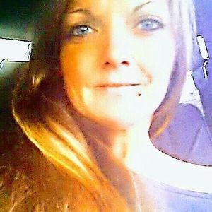 Meet your Posher, Carla